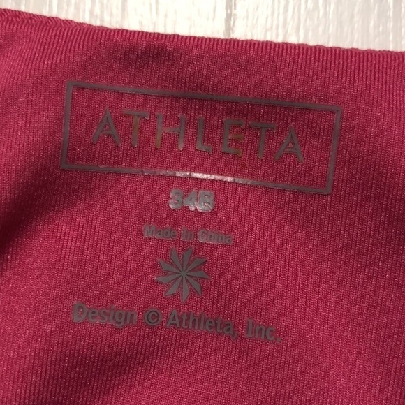 Athleta Empire V-Neck Tank Top With Self Bra Style 736639 Size 34B - Picture 2 of 4